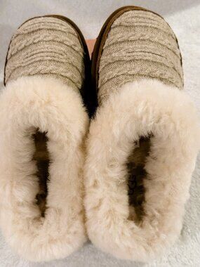 NEW  UGG Cluggette Cabelle Knit Slippers in Cream, in size 5